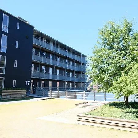 Unique Modern Bright 2 Bedroom Located In The Southern Harbour Area. * Copenhagen